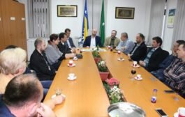 TREBA LI SE JAJAČKI IMAM OGRADITI OD DOSADAŠNJE